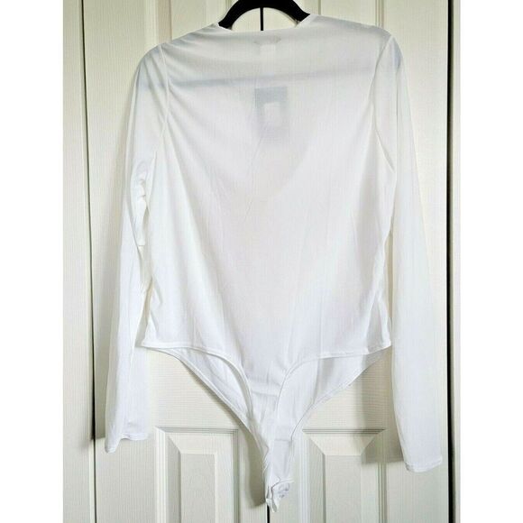 Fashion Nova Bodysuit‎ Size Small Drape Front L/S White Stretch NWT - Picture 2 of 6